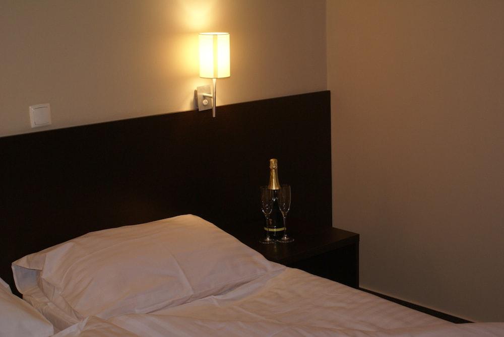 Sežana Hotel Prunk מראה חיצוני תמונה
