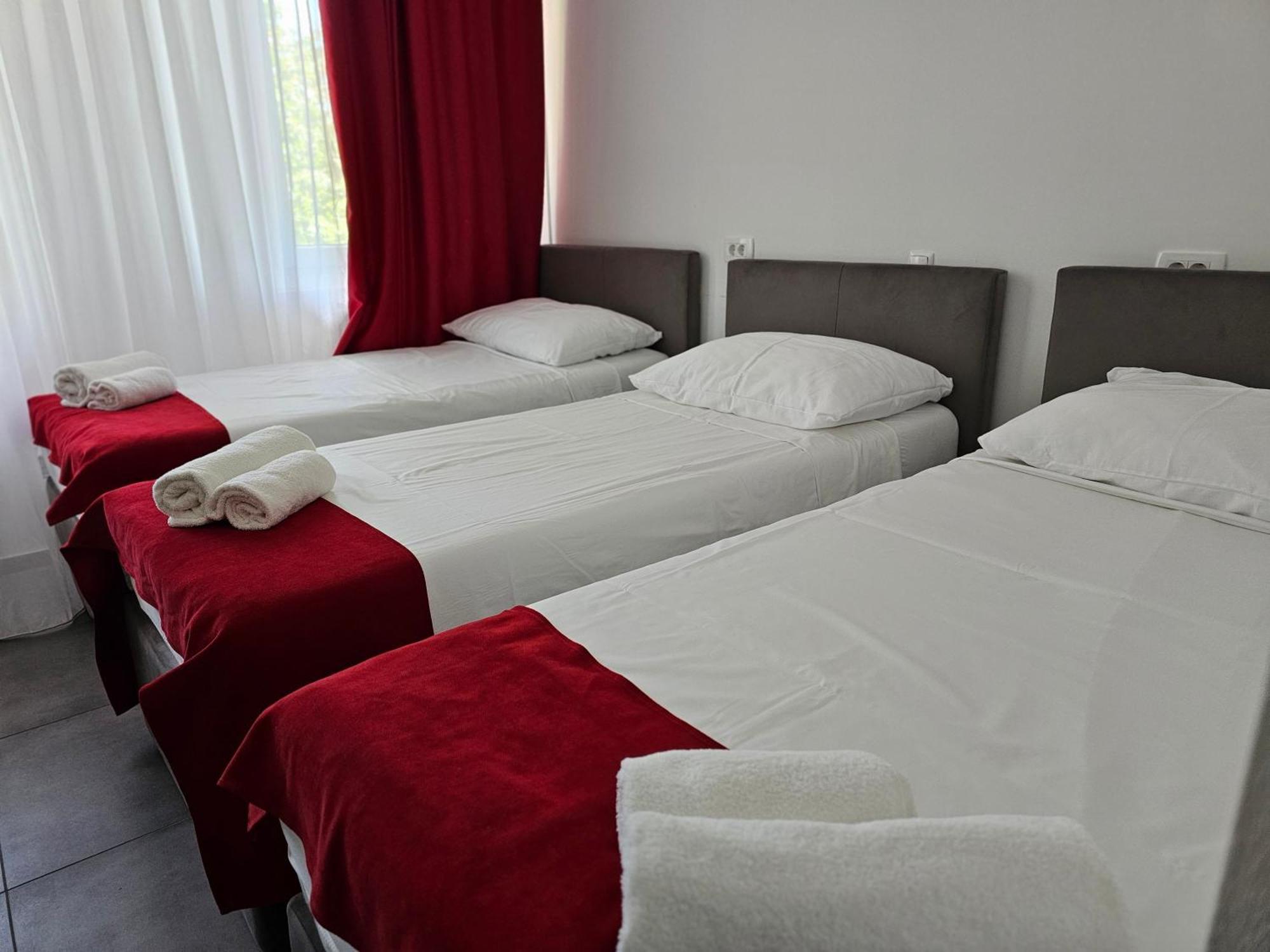 Sežana Hotel Prunk מראה חיצוני תמונה