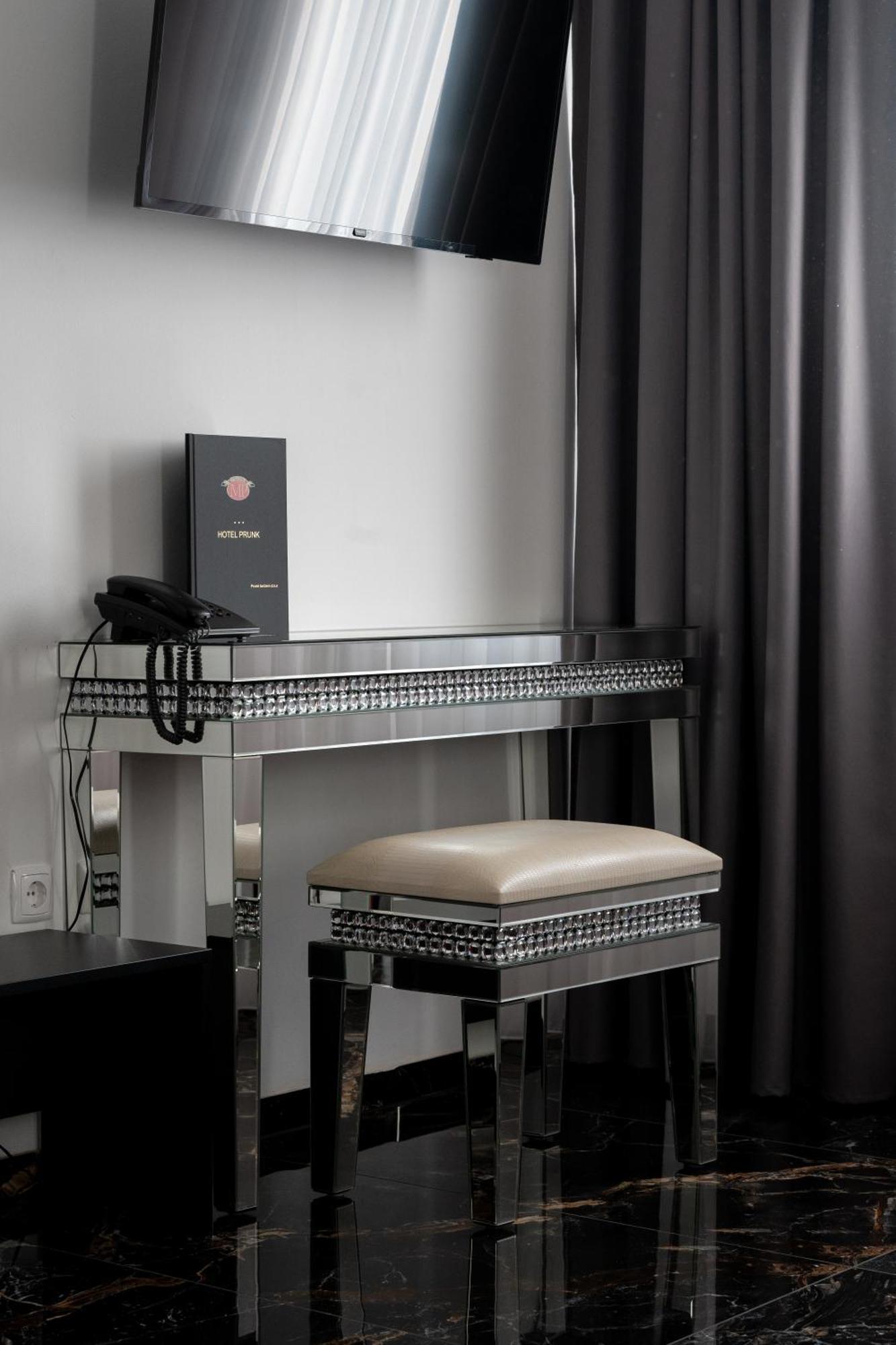 Sežana Hotel Prunk מראה חיצוני תמונה