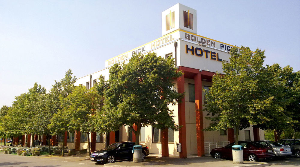 Sežana Hotel Prunk מראה חיצוני תמונה